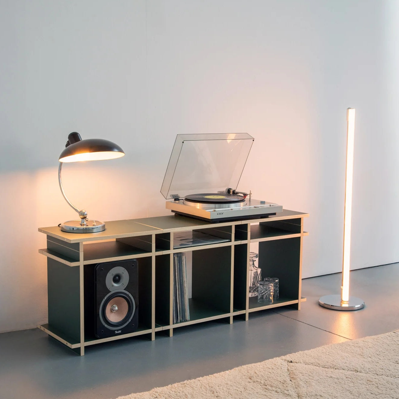 Kiyo - R1 TV bundel